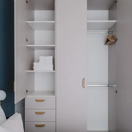 شقة Blueground 7 Furnished With Balcony Prg-10 براغ
