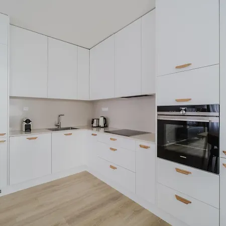 Διαμέρισμα Blueground 7 Furnished With Balcony Prg-10